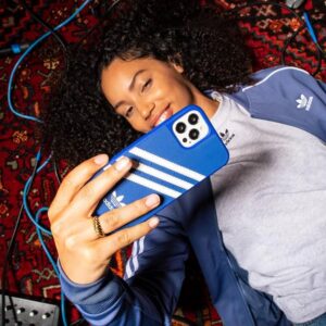Adidas OR Mouded 3-Stripes Snap Case PU pour Apple iPhone 13, 13 Pro bleu